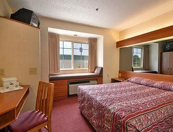 Hotel Days & By Wyndham In