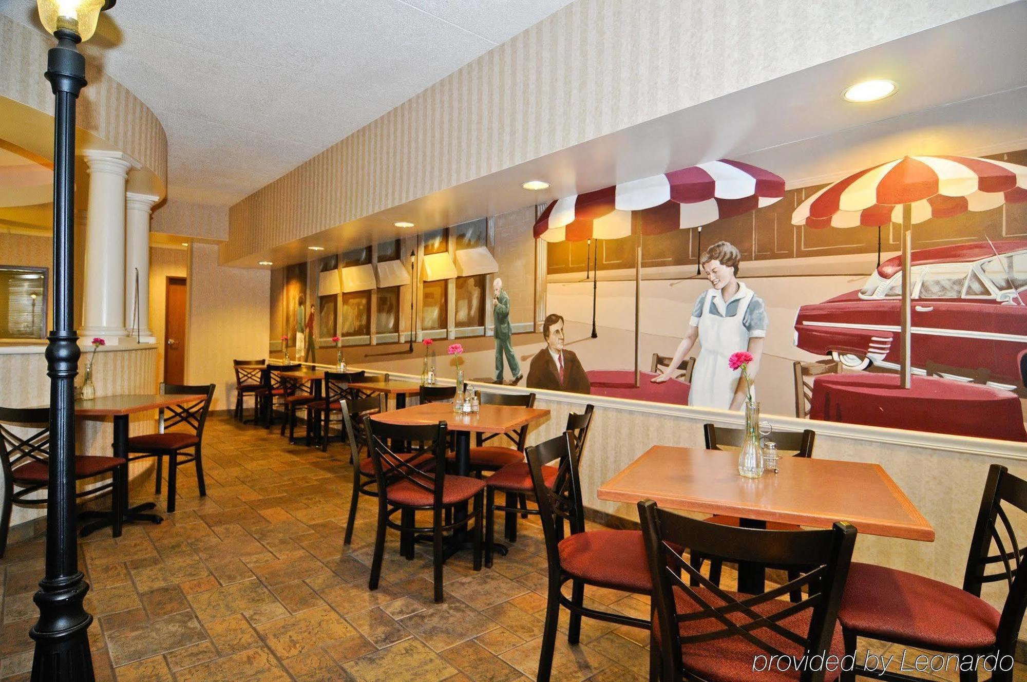 Days & By Wyndham In Hotel